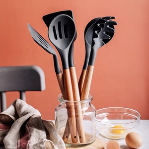 Juego de 5 Utensilios de Cocina de Madera de Acacia con Espátula y Cucharón de Silicona, Esenciales para el Hogar, Aptos para <span class=keywords><strong>Lavavajillas</strong></span> - Product Image 3
