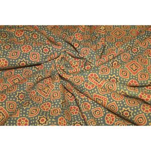 Tissu artisanal en coton imprimé floral moderne de Jaipur, motif botanique, pour sacs et rideaux, tissu léger pour robes - Product Image 6