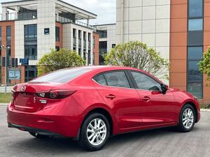 <span class=keywords><strong>Mazda</strong></span> <span class=keywords><strong>3</strong></span> Axela <span class=keywords><strong>Hatchback</strong></span> 1.5L Automatica 2017 Pronta per l'Esportazione, Caratteristiche Premium, Cambio Automatico, Pneumatici R16, Sedili in Tessuto, Guida a Sinistra - Product Image 5