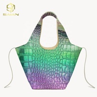 Tissu en vinyle PVC imitation cuir holographique métallique arc-en-ciel gaufré crocodile de 0,8 mm pour la fabrication de chaussures, de sacs et de boucles d'oreilles
