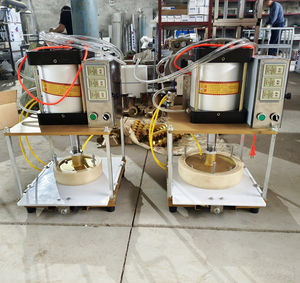 Presse à pâte à pizza pneumatique automatique Machine à fabriquer des enveloppes de tortilla à croûte de pain <span class=keywords><strong>naan</strong></span> - Product Image 4