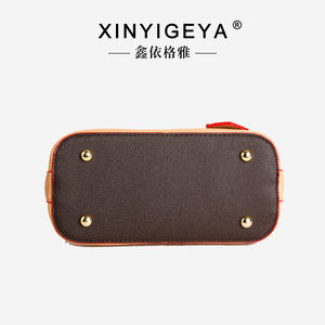 Borsa Firmata di un Rinomato Marchio di Lusso 2025 Portafoglio a Tracolla da <span class=keywords><strong>Donna</strong></span> Borsa Tote con Logo e Manici per Uso da Spiaggia - Product Image 3