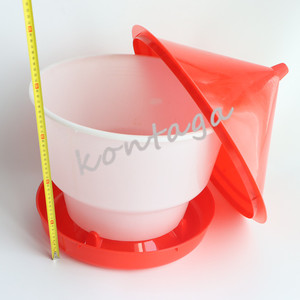 Comedero de Plástico para Aves de Corral, Bebederos y Comederos para Aves, Equipo de Gran Capacidad de 20 kg y 30 kg, Comedero de Plástico para Pollos y Patos - Product Image 3