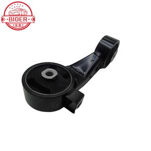 12363-20120 12363-20100 Applicabile a Lexus ES300 01-06 RX300 MCV30 Supporto Motore Posteriore in Gomma - Product Image 2