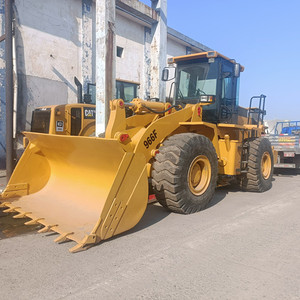 Cargadora de ruedas mediana Cat 966F usada, pocas horas de uso, original de Japón, modelo clásico de alta resistencia, eficiente para canteras y construcción. - Product Image 1