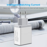 Chargeur de voyage universel 5V 2.4A 3 USB Adaptateur mural Portable EU Plug Mobile Phone Smart Charger