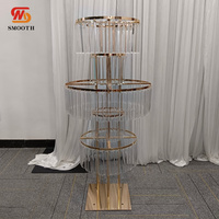 Support à fleurs en métal doré à 5 niveaux avec pièce suspendue transparente pour mariage, vente chaude, décoration de centre de table de mariage