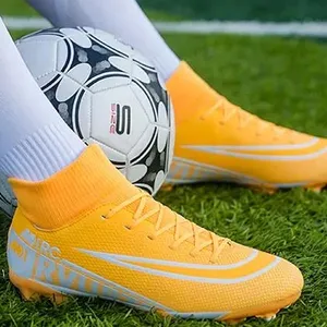 وصول جديد المحرز في الصين الساخن بيع الجملة المألوف الأحذية الطويلة الخاصة بكرة القدم للمراهقين أحذية كرة القدم