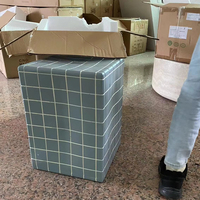 Würfelförmiger Sofabeistelltisch mit Mosaik in Himmelblau und Weiß, Ora-Säule, als Beistelltisch, Nachttisch oder Pflanzenständer