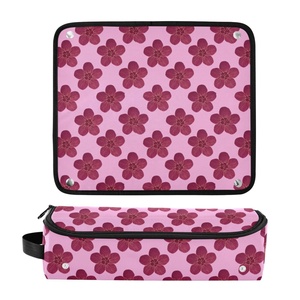 กระเป๋าจัดเก็บอุปกรณ์ทำผม 2 in 1 ลายดอกไม้ฮาวายแบบเรโทร สีชมพู พร้อมแผ่นรองกันความร้อน - Product Image 3