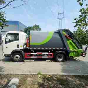Camiones Compactadores de Basura Sinotruk Howo Seguros y Duraderos, Ideales para la Saneamiento en Calles Comerciales - Product Image 4
