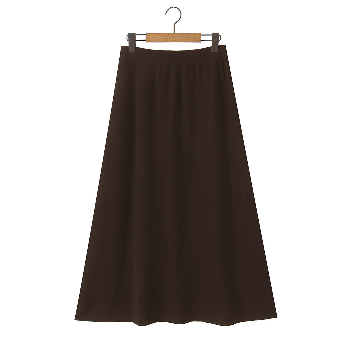 กระโปรงสั้นสีน้ำตาล