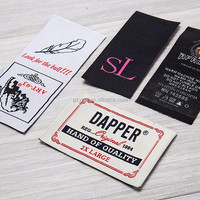 Fabricant d'étiquettes de vêtements damassées de mode personnalisées étiquettes de vêtements tissées pour vêtements