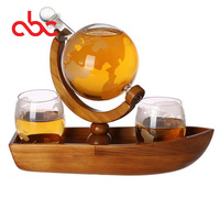 Vente en gros de verre rotatif en forme de voilier barboteur de vin bouteille artisanale pot de fermentation de forme spéciale instrument de terre diviseur de liqueur