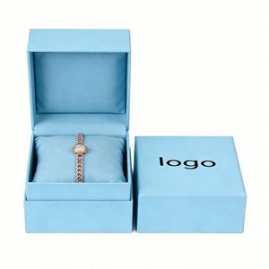 Boîte à montre personnalisée écologique faite à la main en cuir noir, boîte cadeau de montre haut de gamme étanche avec fermeture magnétique - Product Image 1