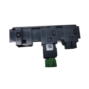อะแดปเตอร์ CarPlay รุ่น 5Q0 035 726 พอร์ตชาร์จ USB ช่องเสียบ AUX สำหรับ Touran L Tiguan Toyota FAW JP - Product Image 3