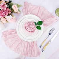 Promotion d'Usine Gaze Bohème Rustique Chemin de Table en Étamine Décor de Table de Mariage Serviette en Tissu Froissé