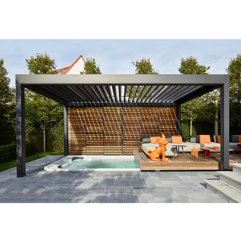 Pergola in alluminio bioclimatico con feritoia motorizzata gazebo da esterno personalizzato