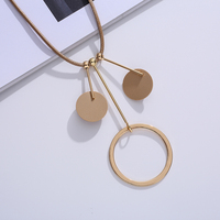 Collier Pendentif Long Ajustable en Alliage Européen Fait Main avec Cordon Tressé TongLing pour Usage Quotidien