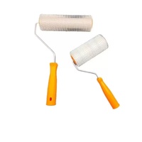 Rouleau de peinture anti-mousse à cadre réglable 9 pouces en PEE durable avec aiguilles anti-bulles pour la peinture