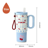 Gobelet isotherme de Noël 750 ml à motif rose avec poignée et paille, en acier inoxydable anti-fuite pour boissons chaudes et froides, tasse de voyage portable