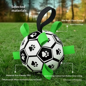 Pallone da Calcio Interattivo per Cani con Cinghie in Nylon, Giocattolo Resistente per Addestramento all'Aperto, Galleggiante e Masticabile - Product Image 4