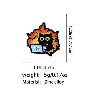 Divertido Pin Esmaltado de Gato Negro 'This Is Fine', Gato <span class=keywords><strong>en</strong></span> Fuego con Laptop y Café, Pin de Solapa, Broche de Meme para Amantes de los Gatos y Trabajadores de Oficina - Product Image 3