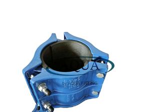 Accesorio de unión de tubería con sujetador de cuello dividido de tres partes - Product Image 3