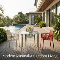 Chaise de salle à manger en plastique empilable, personnalisable, durable, en polypropylène PP, à quatre couleurs, avec dossier à lattes, style nordique, pour intérieur et extérieur, OEM disponible