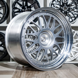 Jantes en alliage forgées sur mesure 18 19 20 pouces, légères, concaves profondes, usinées CNC pour voitures de performance de rue - Product Image 1