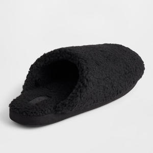 Pantoufles unisexes douillettes à enfiler avec dessus en sherpa confortable et semelle intérieure chaude, mules d'intérieur pour hommes et femmes - Product Image 5