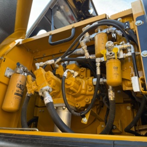 Excavadora CAT 340 de 40T con pocas horas de uso para proyectos de movimiento de tierras e infraestructura en carreteras en África Occidental - Product Image 6