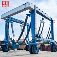 Grue mobile à portique sur pneus en caoutchouc de 50, 100, 300, 500 tonnes pour levage de yachts, idéale pour marinas, clubs nautiques et chantiers navals