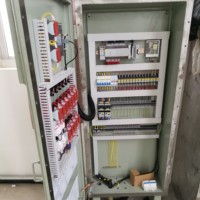 Boîtier de distribution antidéflagrant 440V sur mesure en acier laminé à froid robuste, indice de protection IP65, avec verrou hybride pour environnements dangereux
