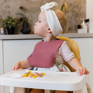 Babero de Silicona de Grado Alimenticio para Bebés y Niños Pequeños, Personalizado ES-Pro, Ecológico, Libre de BPA, Irrompible, Impermeable, Diseño Multifuncional 5 - Product Image 1