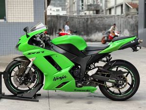 Moto sportive <span class=keywords><strong>Kawasaki</strong></span> Ninja ZX-10R 1000cc à essence d'occasion, moto de course haute vitesse à <span class=keywords><strong>vendre</strong></span> - Product Image 2