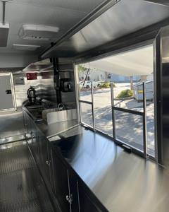 Camion de nourriture mobile à vendre Chariot mobile de rue pour les industries de la restauration et de la restauration pour la crème glacée et la restauration rapide