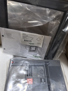 Schneider NS-800 N 3P <span class=keywords><strong>Micrologic</strong></span> ควบคุมแรงดันไฟฟ้า: Ac220v การทำงานไฟฟ้า - Product Image 4