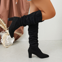 Bottes hautes souples pour femmes, à bout pointu, talon carré, en daim, avec découpe en V, à rabat, style western, noires.