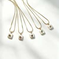 Collier pendentif carré en nacre avec accent CZ, chaîne serpent plaquée or 18 carats pour femme, vente en gros SEKIM JEWELRY N2C1097