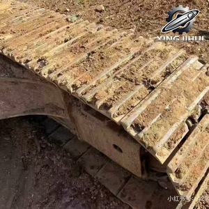 Excavatrice Komatsu PC240 de 24 tonnes, d'occasion, de marque japonaise, moteur Cummins, excavatrice sur chenilles, d'occasion, provenant du Japon. - Product Image 6