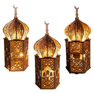 Juego de decoración de linternas para Ramadán y Eid con intrincados patrones islámicos cortados con láser, cúpulas con lunares en forma de media luna y un interior suave. - Product Image 1