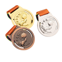Médailles promotionnelles personnalisées gravées en métal plaqué or avec logo, pour les sports de course, les médailles irrégulières 3D pour le tennis de table et le badminton