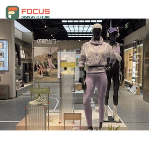 Solution Intégrée pour Magasin : Éclairage LED et Affichage pour Îlot de Présentation – Solution Complète pour Magasin de Vêtements - Product Image 3