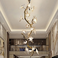 Lustre en verre en forme d'oiseau, design artistique personnalisé AURORACEYO, luminaire suspendu pour escalier
