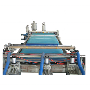 Machine de fabrication de carreaux de sol en marbre artificiel, PVC, ligne de Production de co-extrusion - Product Image 5