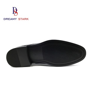 Chaussures habillées et Richelieu pour hommes en cuir véritable noir, faites à la main, de haute qualité, avec motif de design de mode, logo personnalisé et marque originale - Product Image 3