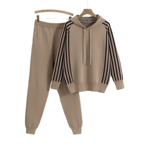 Ensemble de chandail tricoté pour femme avec haut à capuche et pantalon, en matière Spandex respirante, nouvelle mode automne 2025, tenue décontractée - Product Image 5