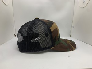Gorra de camionero clásica de 6 paneles con bordado personalizado de malla de camuflaje, gorra de camionero original 112P, hecha en Vietnam - Product Image 2