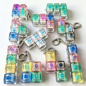 Teclado mecánico iluminado de 4 teclas, cuadrado, de PVC, con botón de descompresión, juguete antiestrés, con luces intermitentes, para aliviar el estrés, bonito - Product Image 5